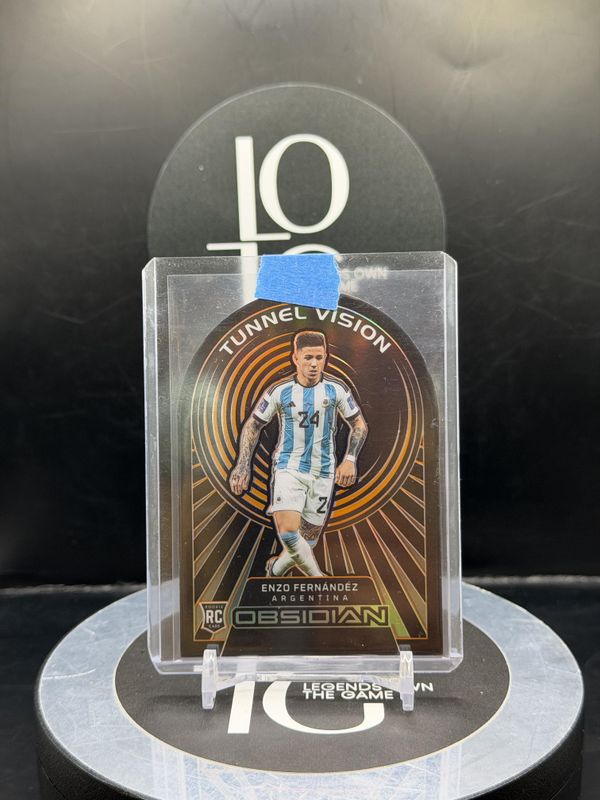 2022 Panini Obisidan Soccer Enzo Fernandez #10 41/65