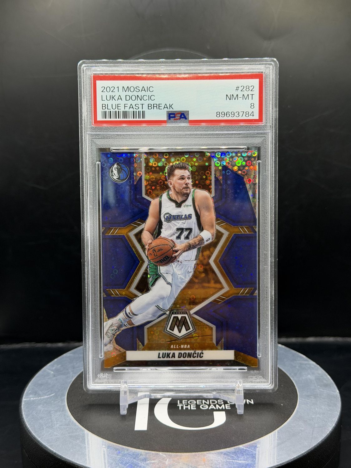 2021 Mosaic Luka Doncic Blue Fast Break #282 55/85 PSA 8