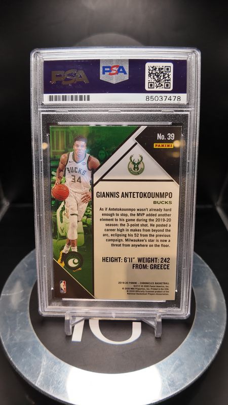 G.Antetokounmpo Trading Card PSA/DNA Certified Auto Grade PSA 10