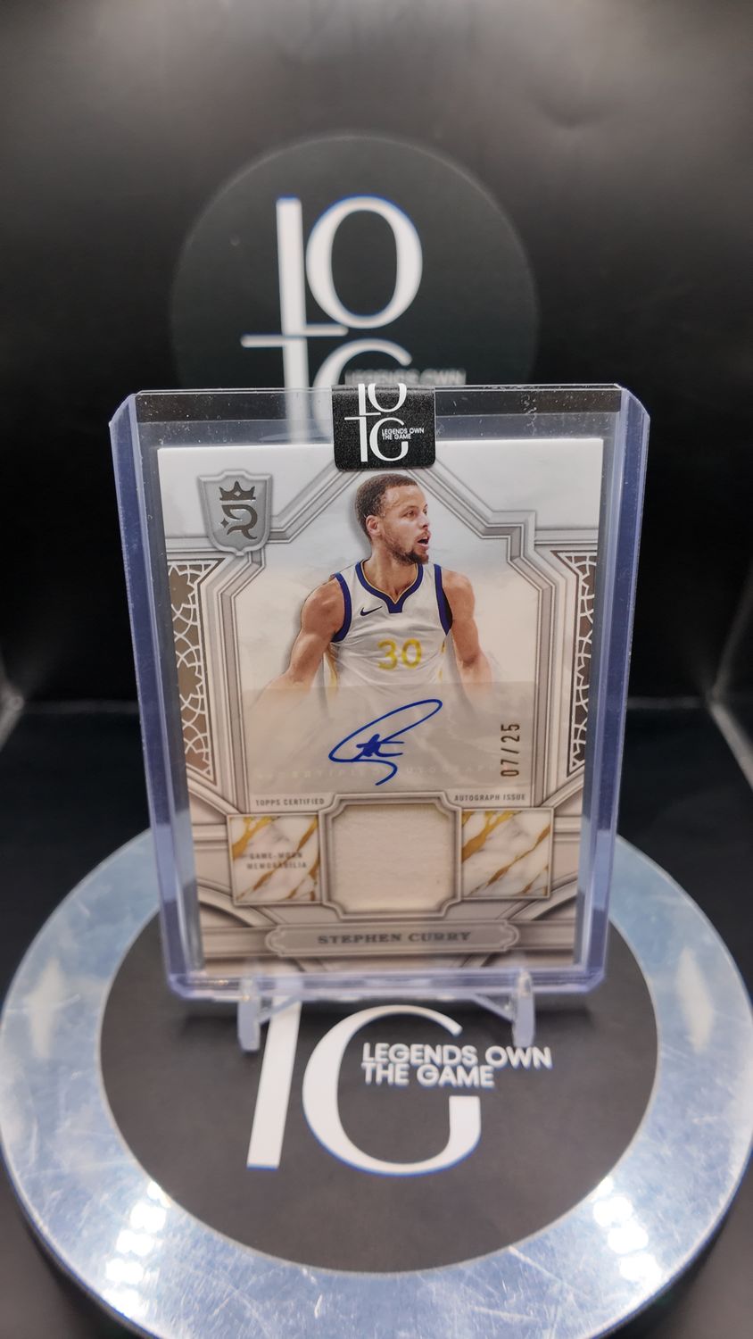 2023-24 Topps Royalty Collection Basketball Relic Signatures Card Stephen Curry 7/25 #RA-SCU