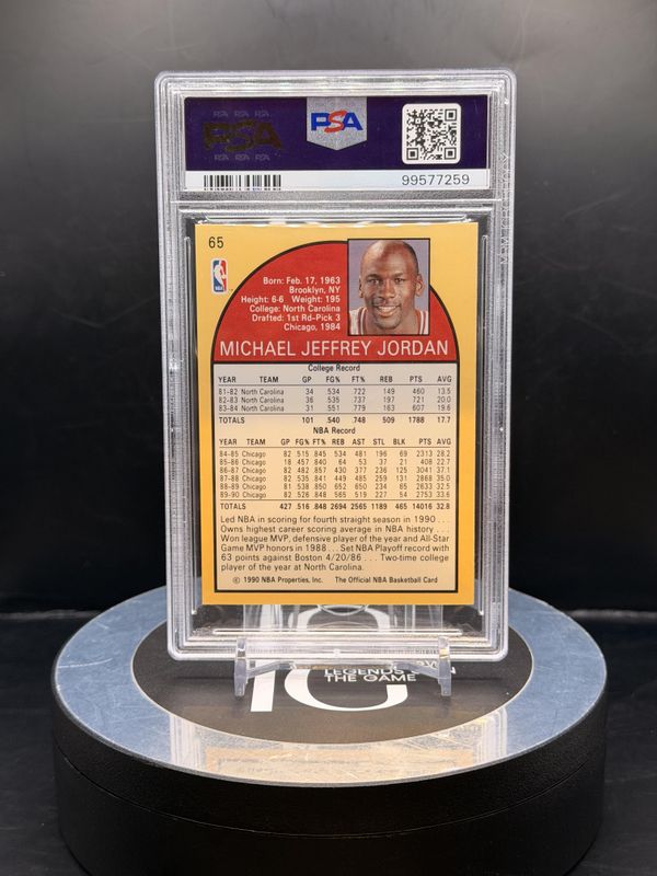1990 Hoops Michael Jordan #65 PSA 8