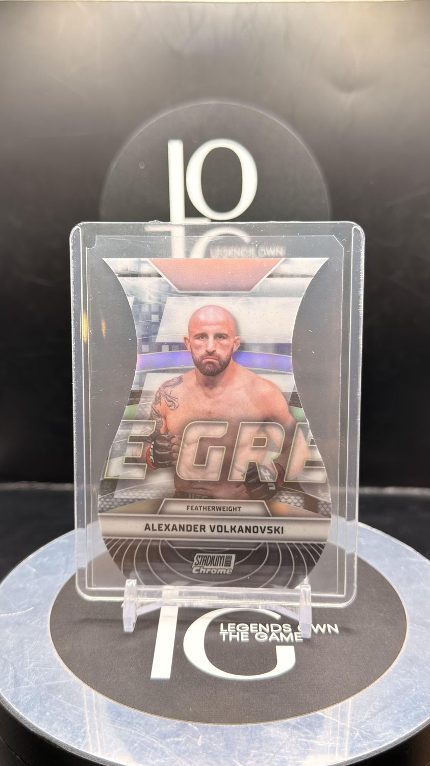 2026 Topps Triumvirates Alexander Volkanovski