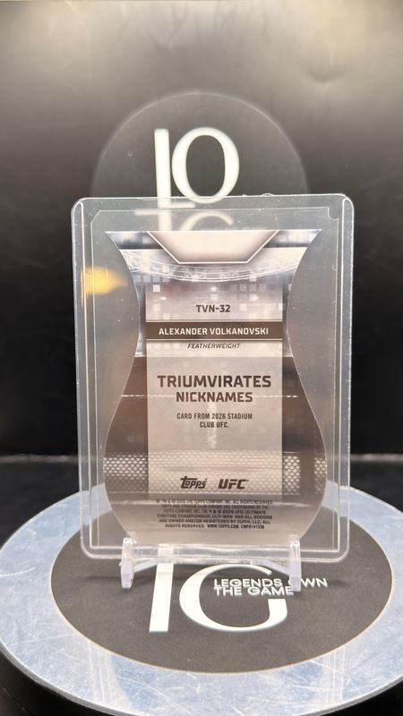 2026 Topps Triumvirates Alexander Volkanovski