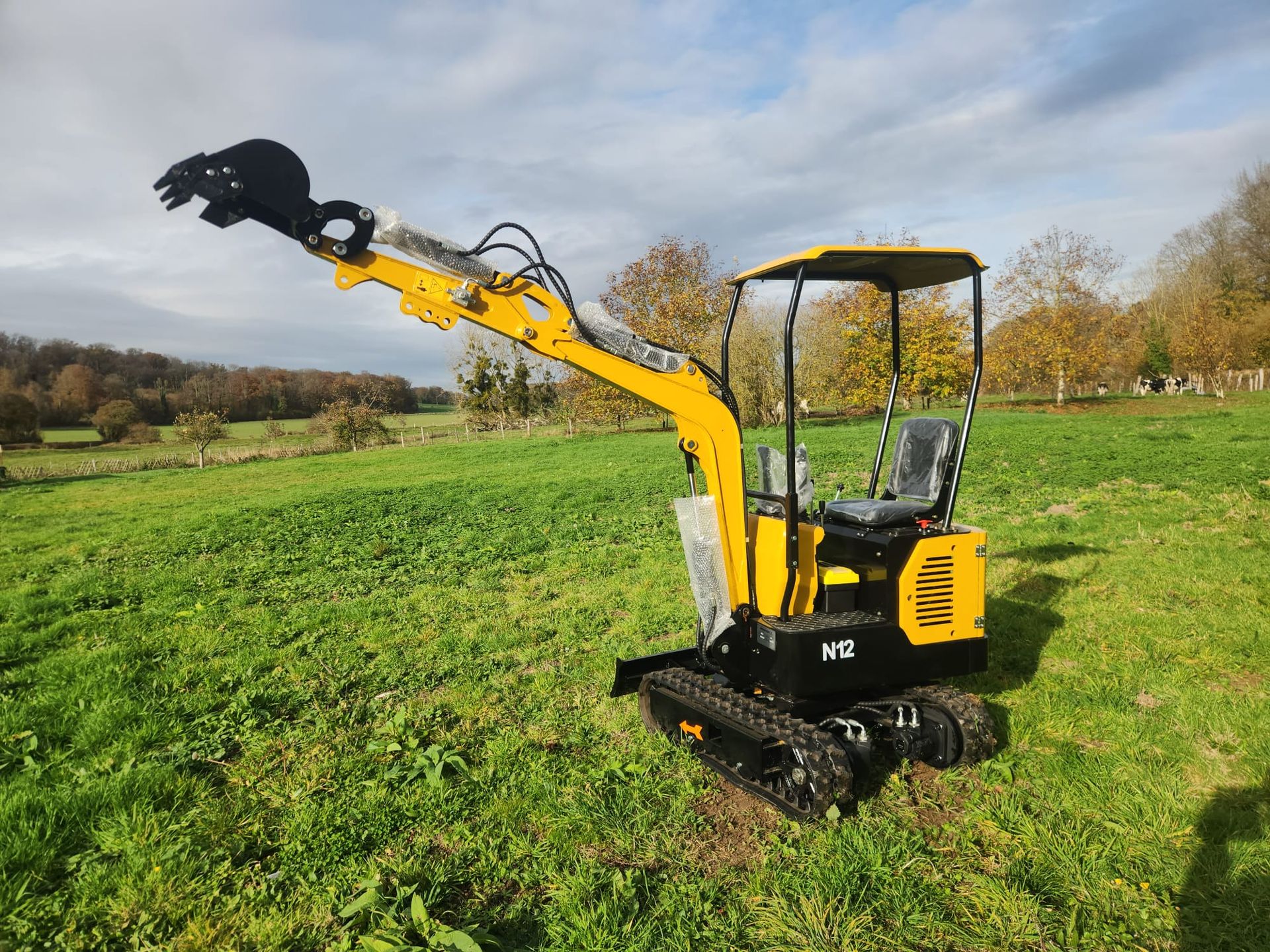 Mini pelle neuve Modèle N12