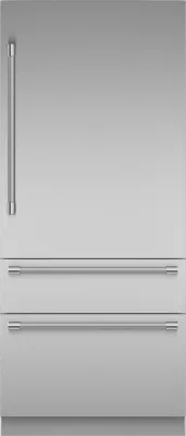 36" 2 Door Bottom Mount Freezer  with flat panels pre-installed with NEW Pro handles, -  Stainless Steel Interior - Home Connect™