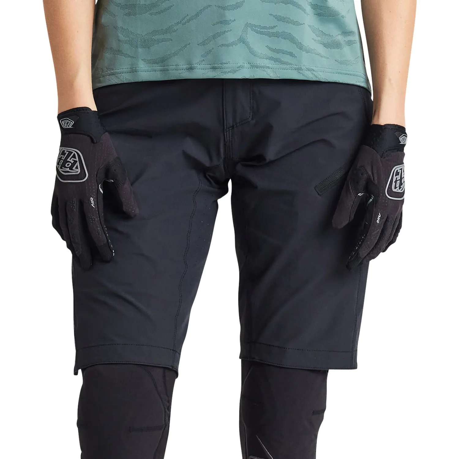 Lilium Short Shell - Womens