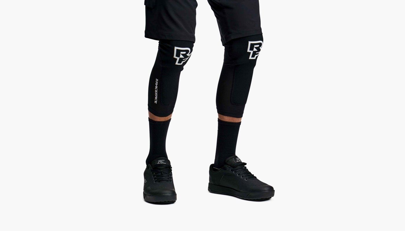 Charge Knee Stealth
