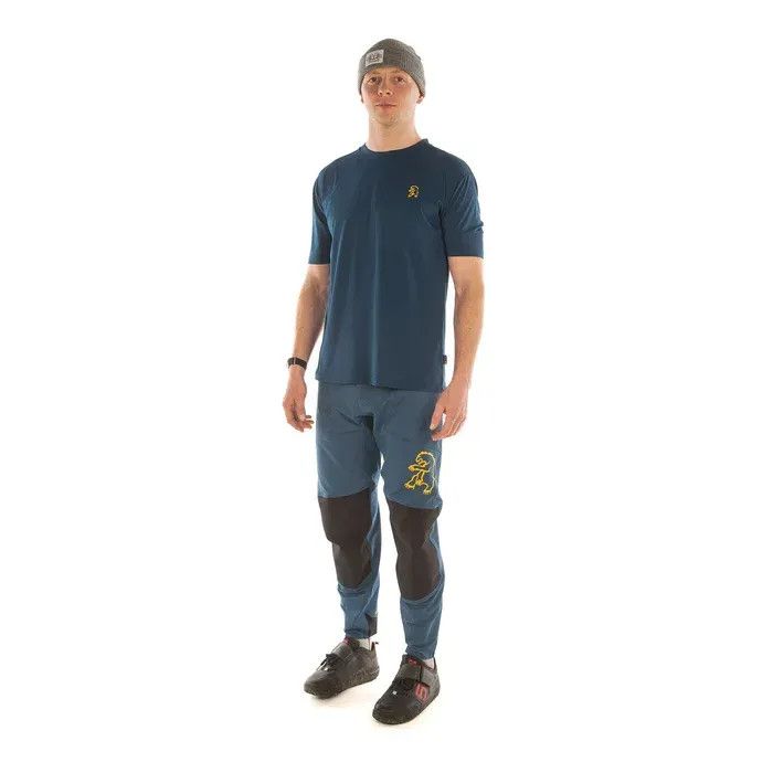 Feint Pants M