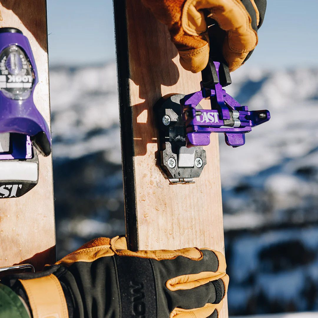 Cast FreeTour 2.0 Pivot 15 ski binding | Skookum Gear | Revelstoke