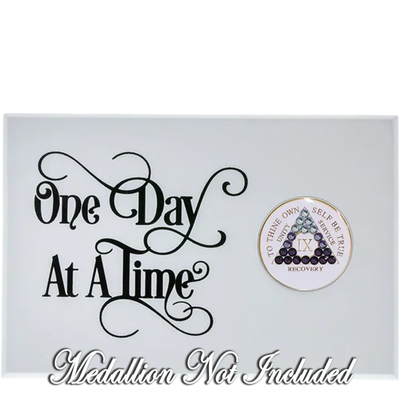 4x6 Single Medallion Wood Plaque - ODAT Horizontal White