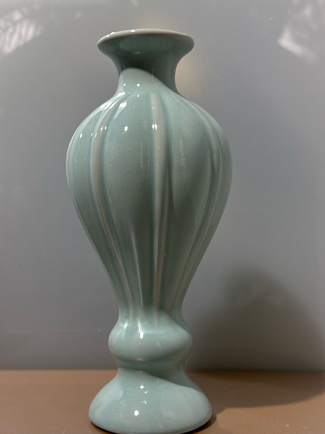 Vaasje geribeld baby blue 19cm