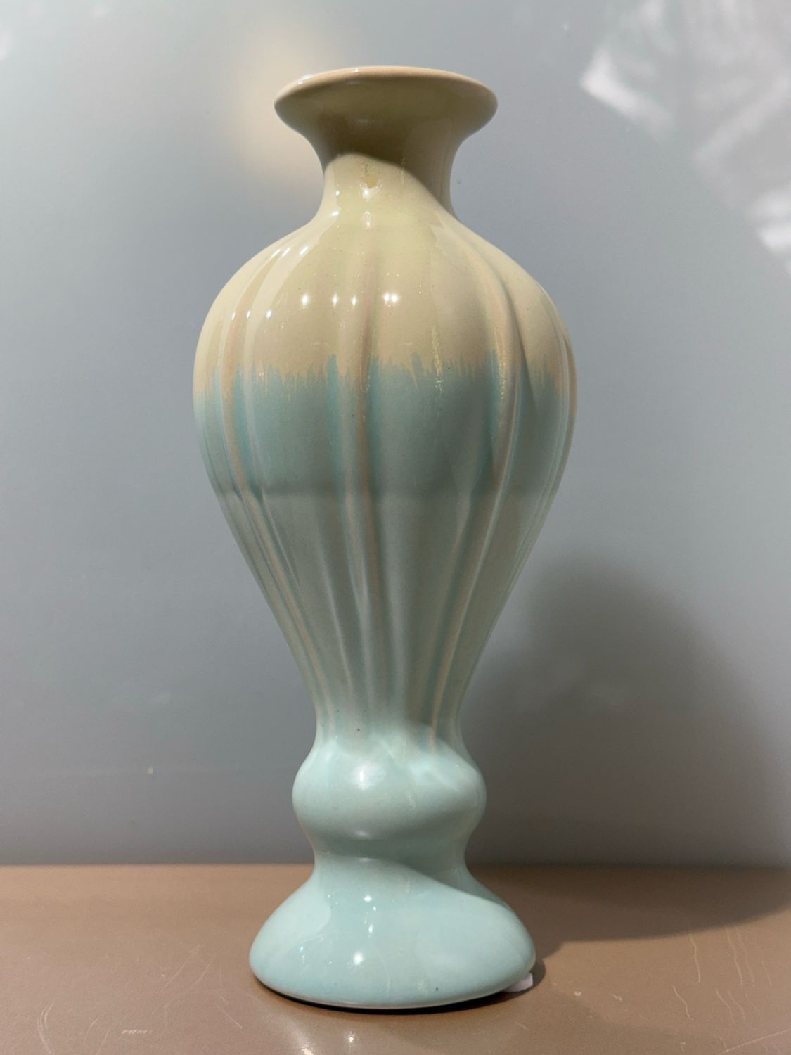 Vaasje geribeld groen/ blauw 19cm