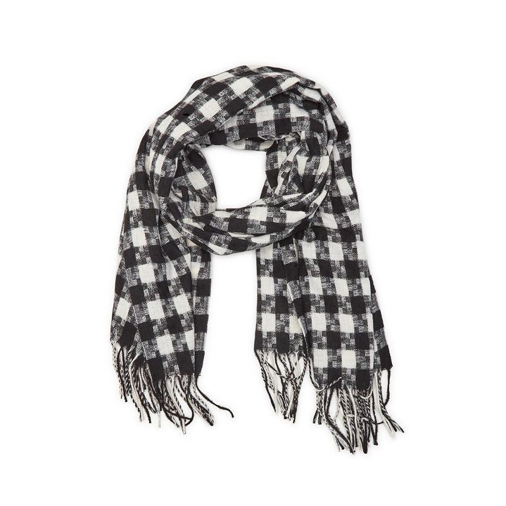 Checkered Scarf with Fringe Detail