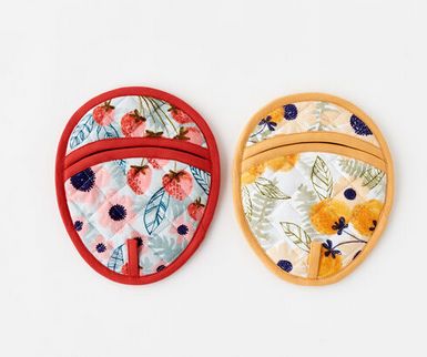 Berries and Florals Oval Hot Pad - Red