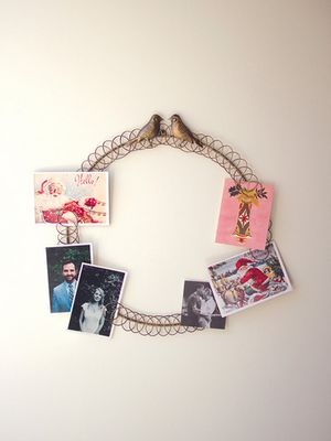 Metal Christmas Card Wreath W/ Birds