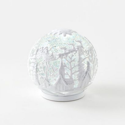 Frosty Scene Ball
