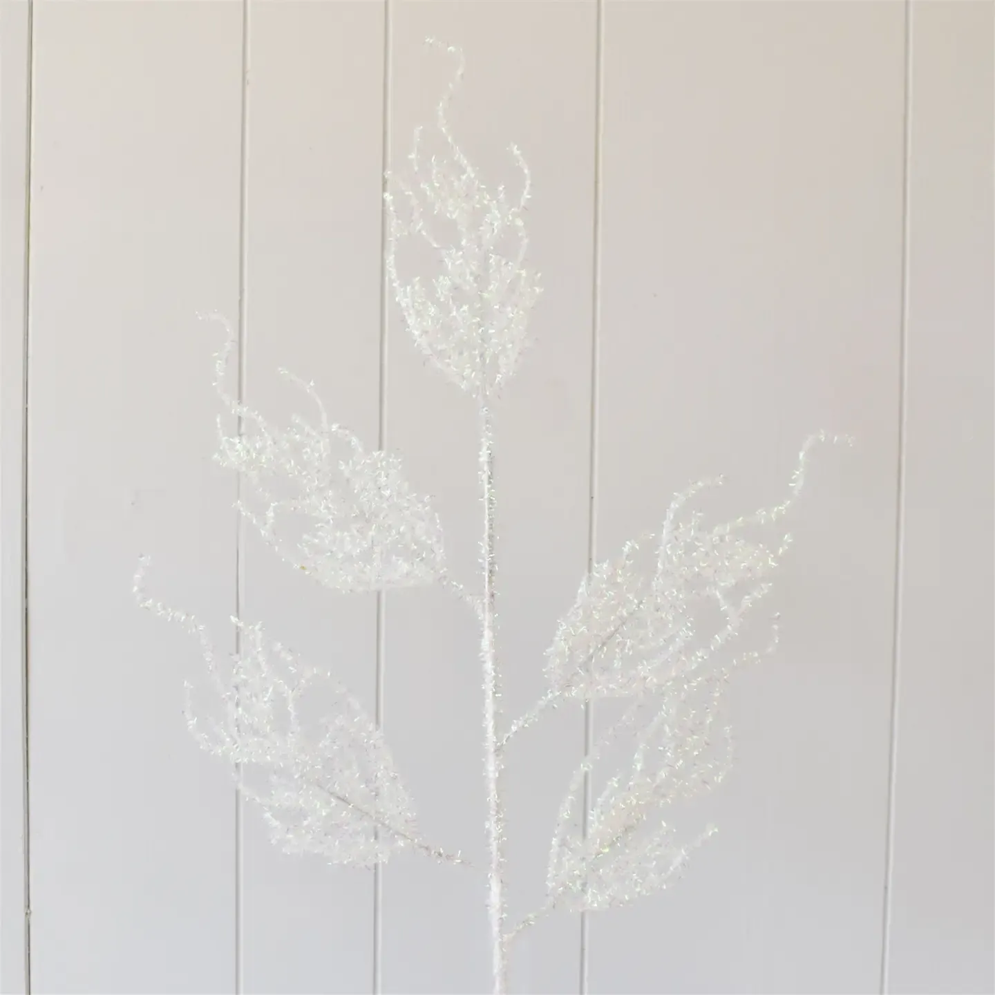 30&quot; Iridescent Coral Spray | White