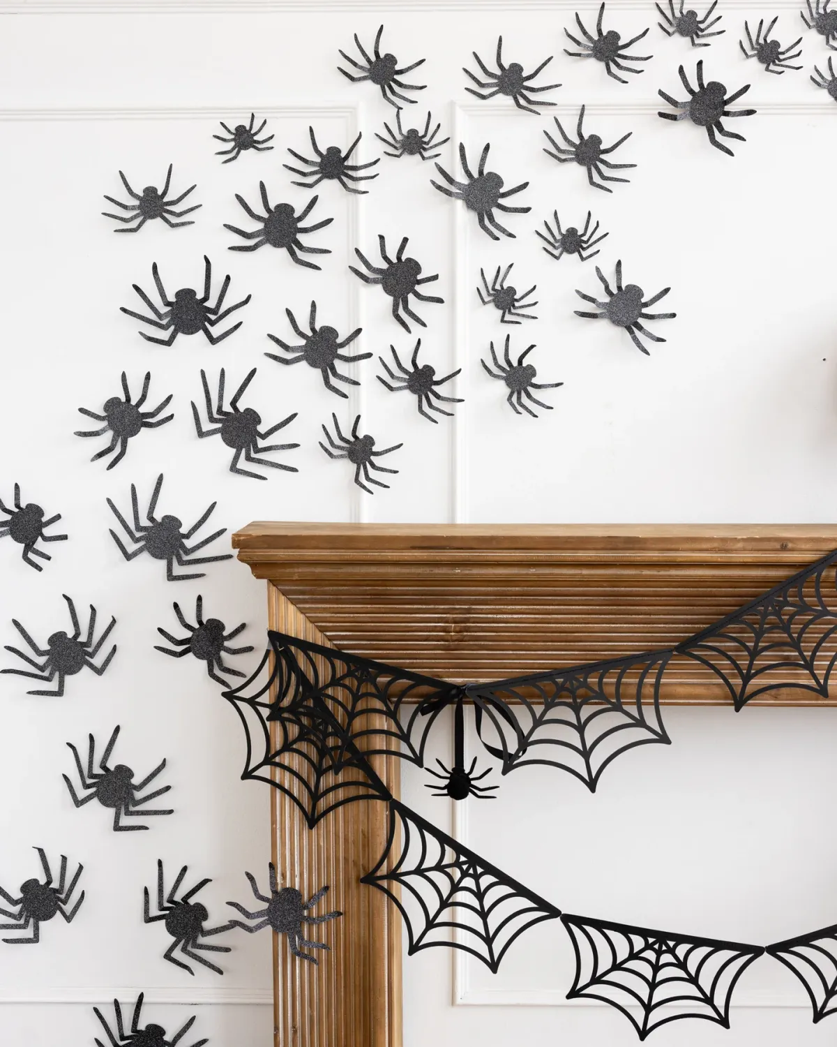 50 Glitter Spiders