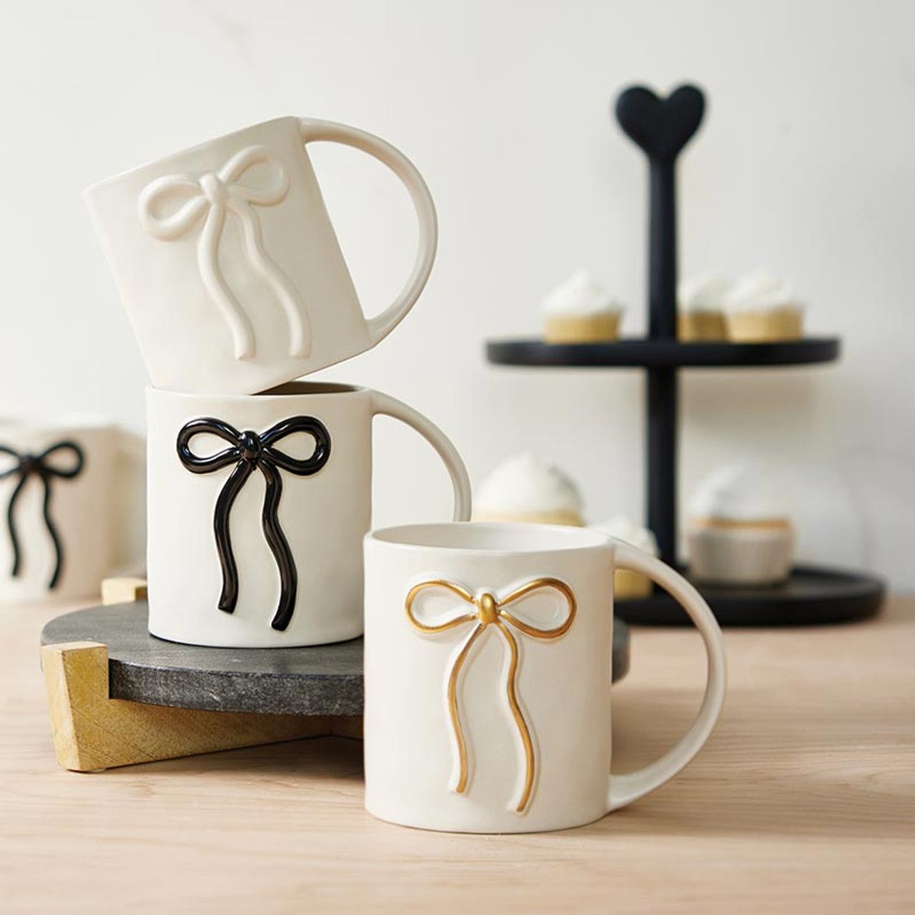 Wide Handle Bow Mug -