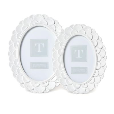 White Fanshell Oval Photo Frame