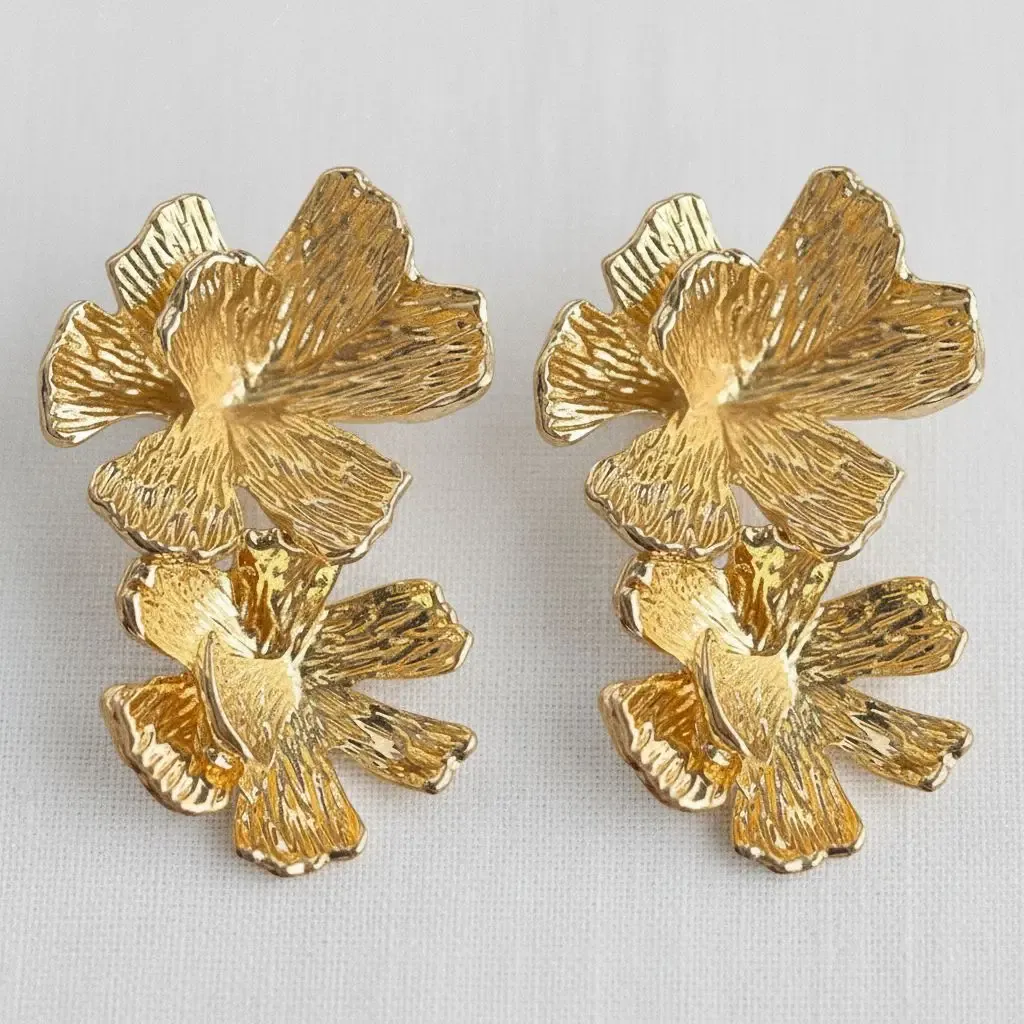 Artistic Floral Drop Earrings w/ Vintage Charm