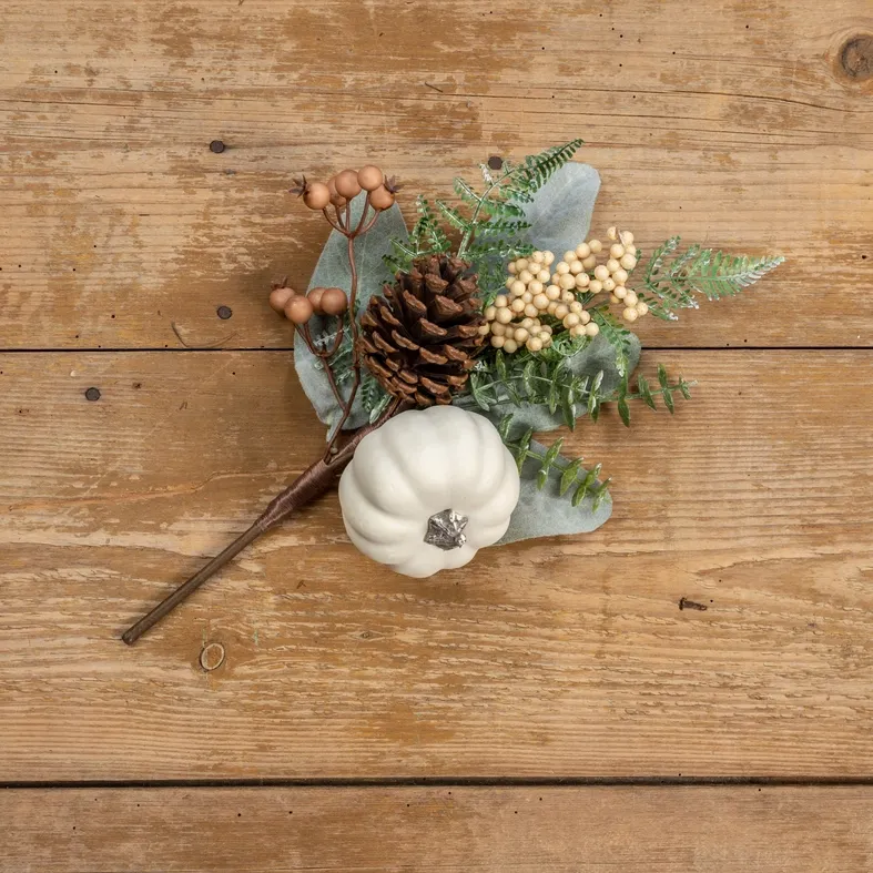 16" Eucalyptus, Pumpkin, Berries &amp; Cone Pick