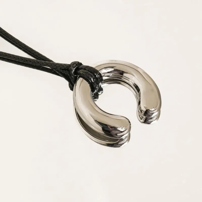 Valeska Horseshoe Sweater Necklace (18K Gold) - Silver