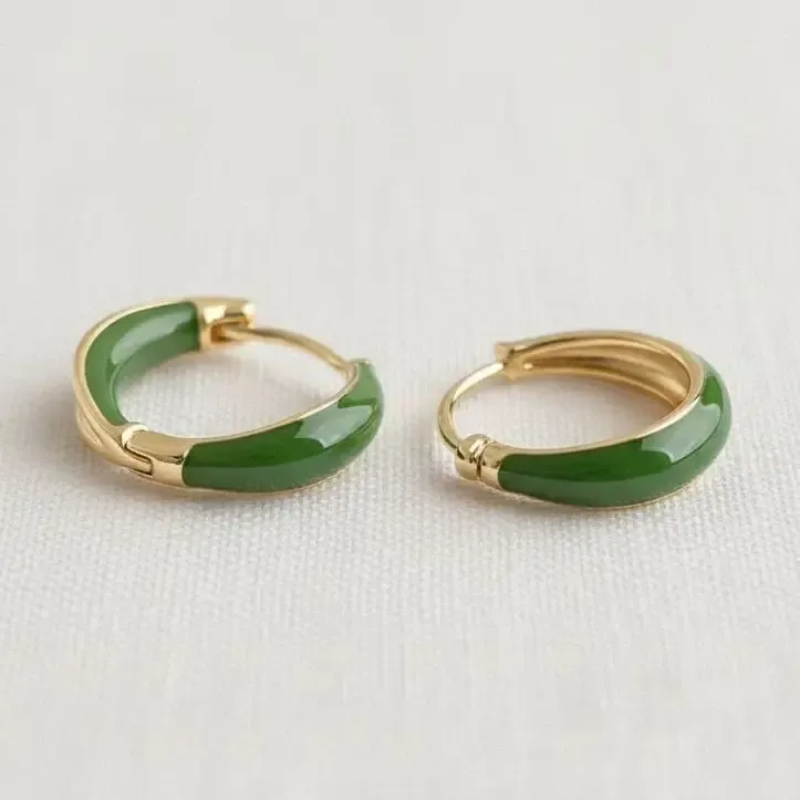 Elegant Vintage Green Drop Earrings
