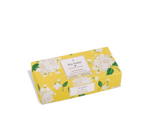 Hydrangea DJ Petite Presentation Box