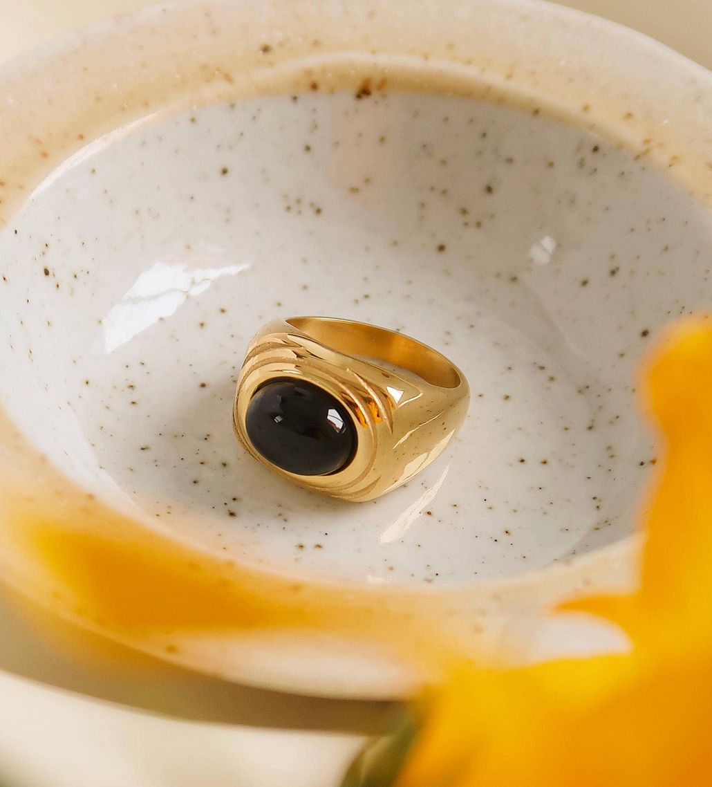 Palmer 18K Gold Agate Stone Ring