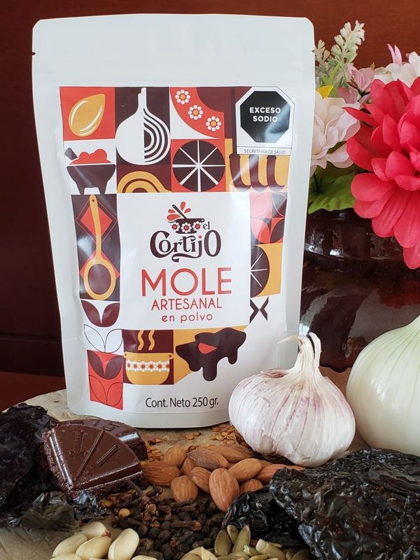 Mole rojo artesanal en polvo