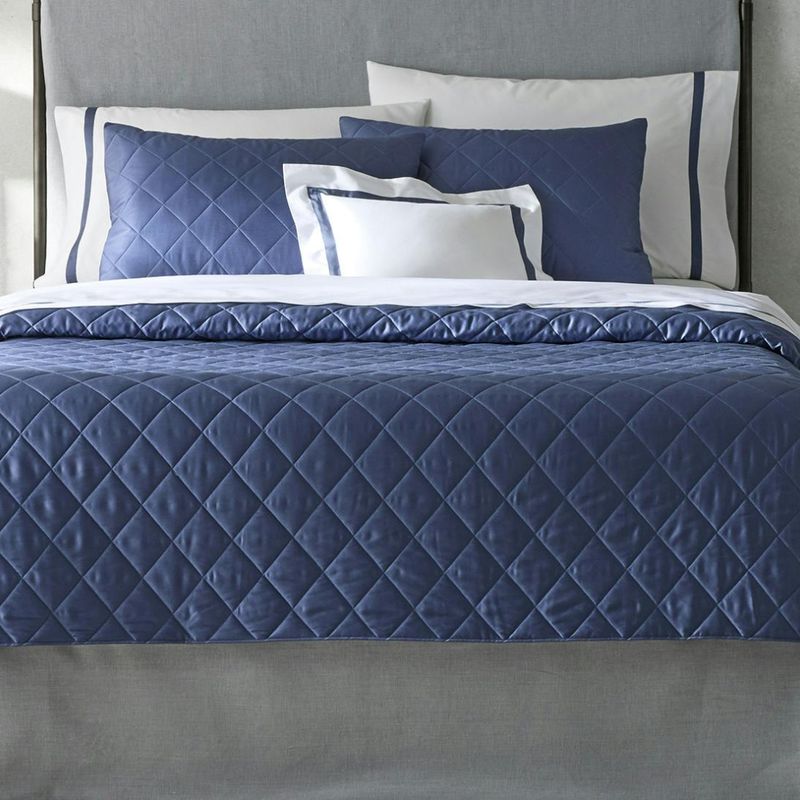 Matouk Nocturne Quilt Bed Style