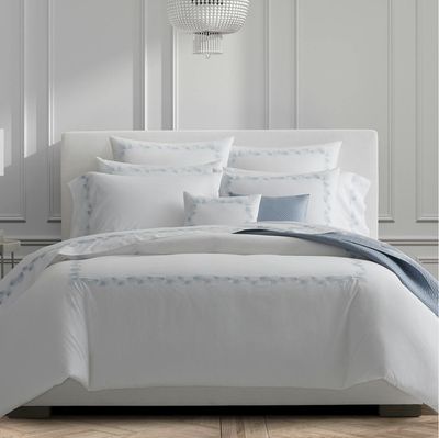 Matouk Feather Bed Style