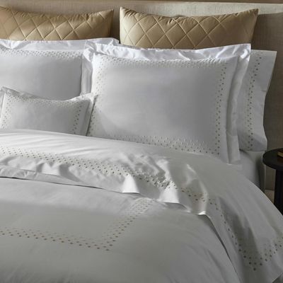 Matouk Dorothy Bed Style