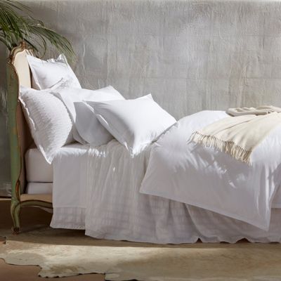 Matouk Ceylon Satin Stitch Bed Style