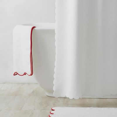 Matouk Diamond Pique Scalloped Shower Curtain