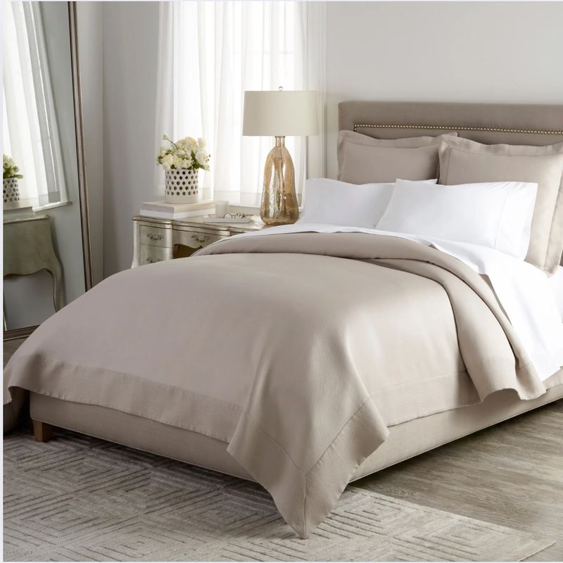 Peacock Alley Angelina Matelassé Bed Style