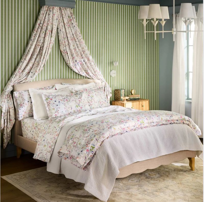 Peacock Alley Chloe Floral Bed Style