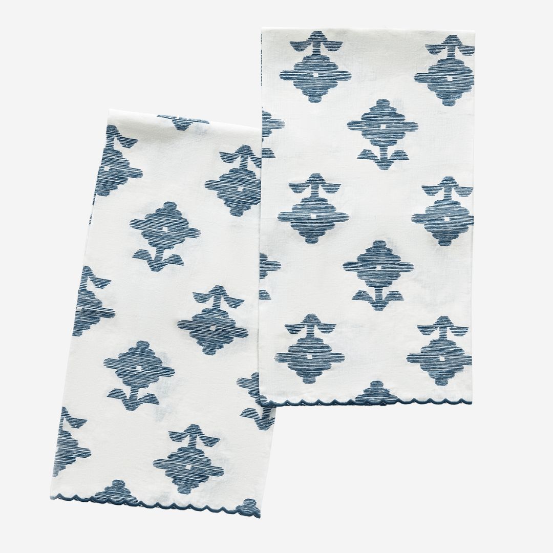 Matouk Rubia Guest Towels, COLOR: Navy, PRODUCT: Set of 2 Guest Towels—20 x 26