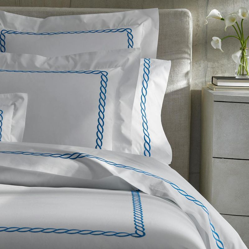 Matouk Classic Chain Bed Style
