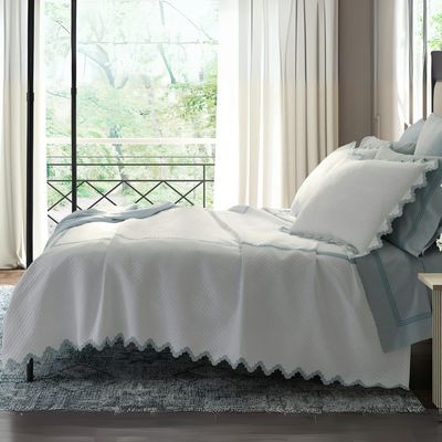 Matouk Aziza Matelassé Bed Style Matouk Aziza Matelassé Bed Style