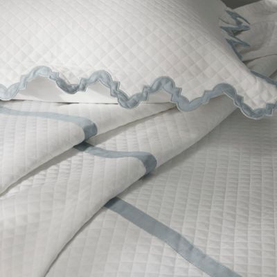 Matouk Aziza Matelassé Bed Style