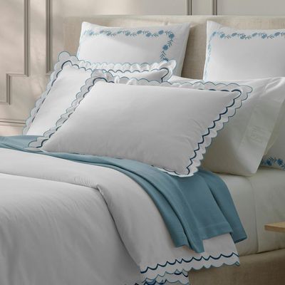 Matouk Daphne Bed Style