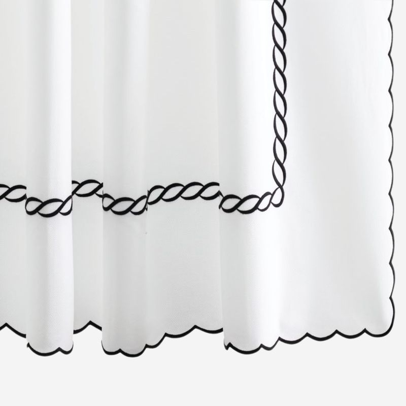 Matouk Classic Chain Scallop Shower Curtain