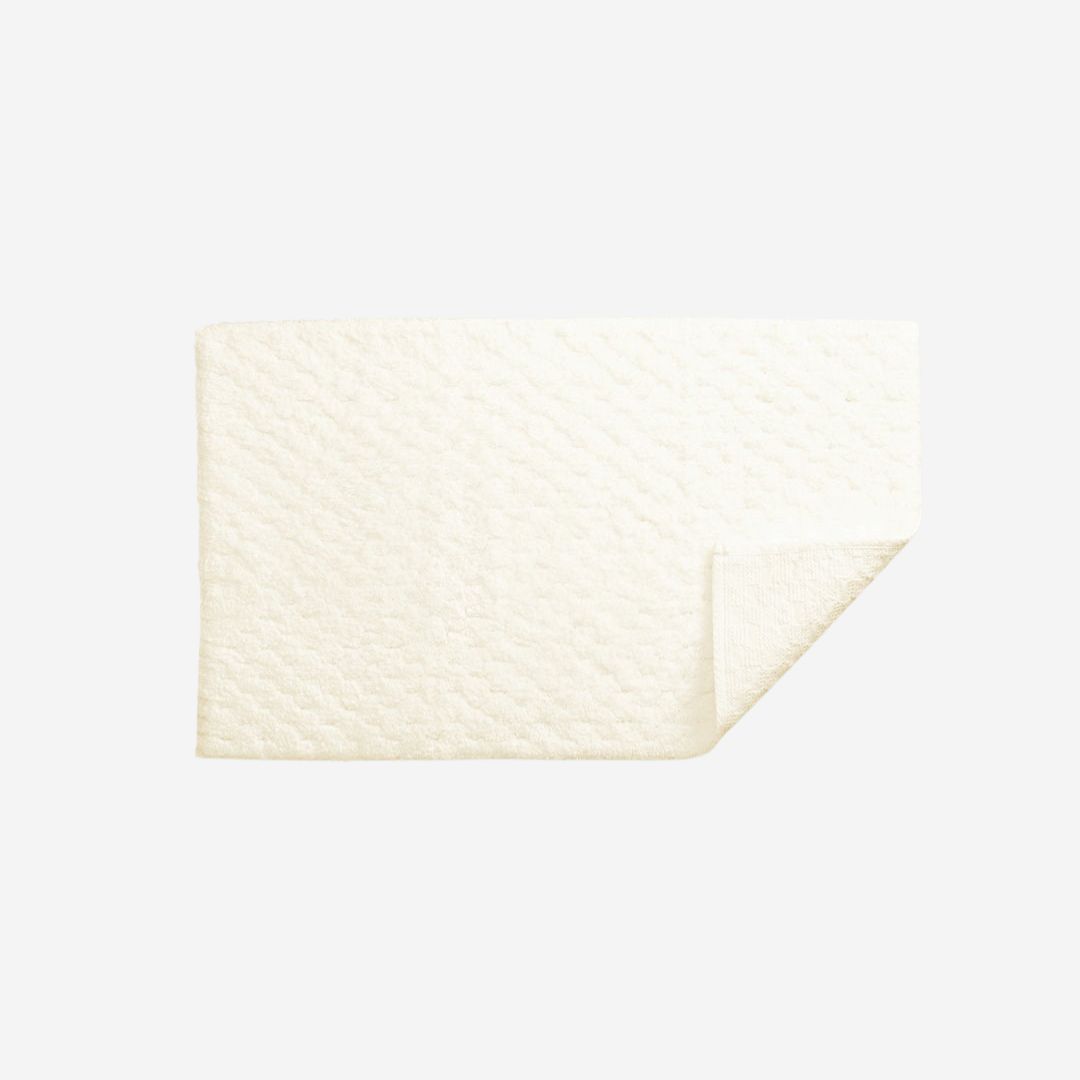 Matouk Lotus Bath Rug, COLOR: Ivory, SIZE: Small—21 x 34