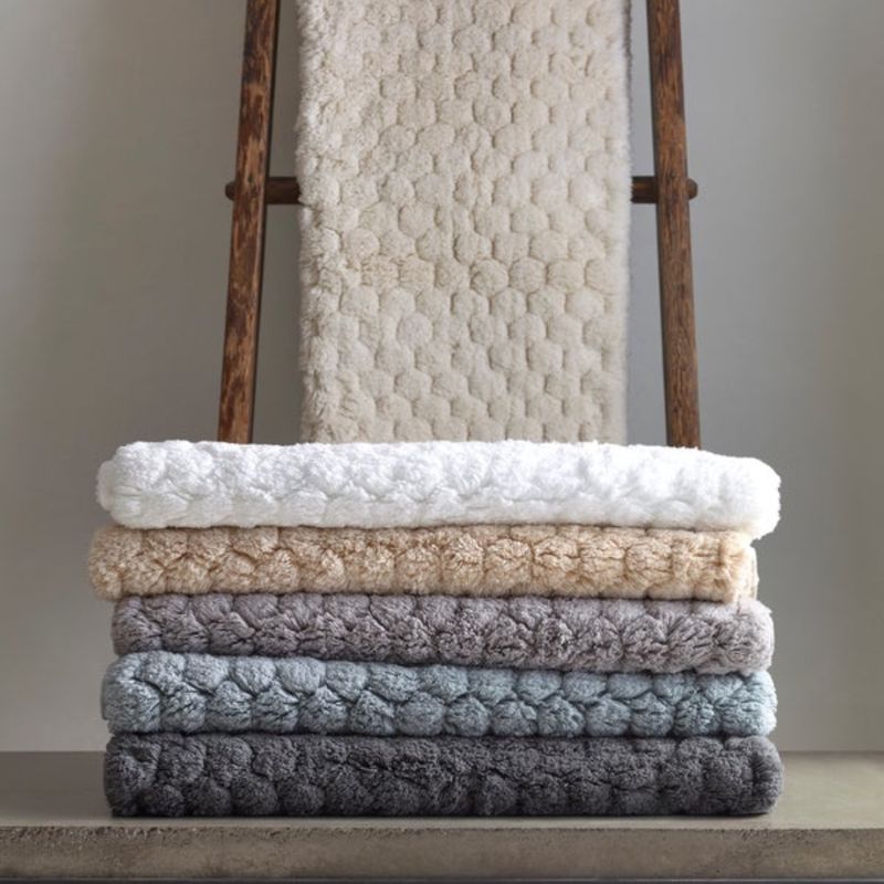 Matouk Lotus Bath Rug