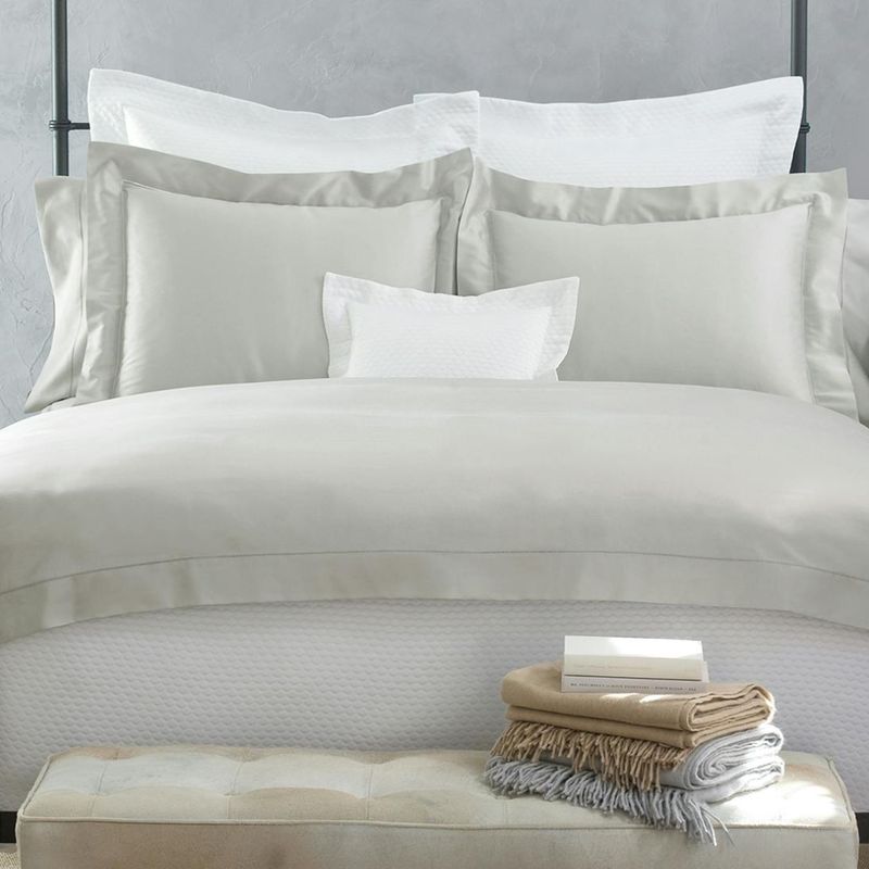 Matouk Nocturne Hemstitch Bed Style