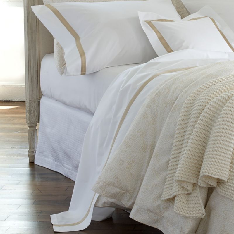 Matouk Lowell Bed Style — Subtle Neutrals