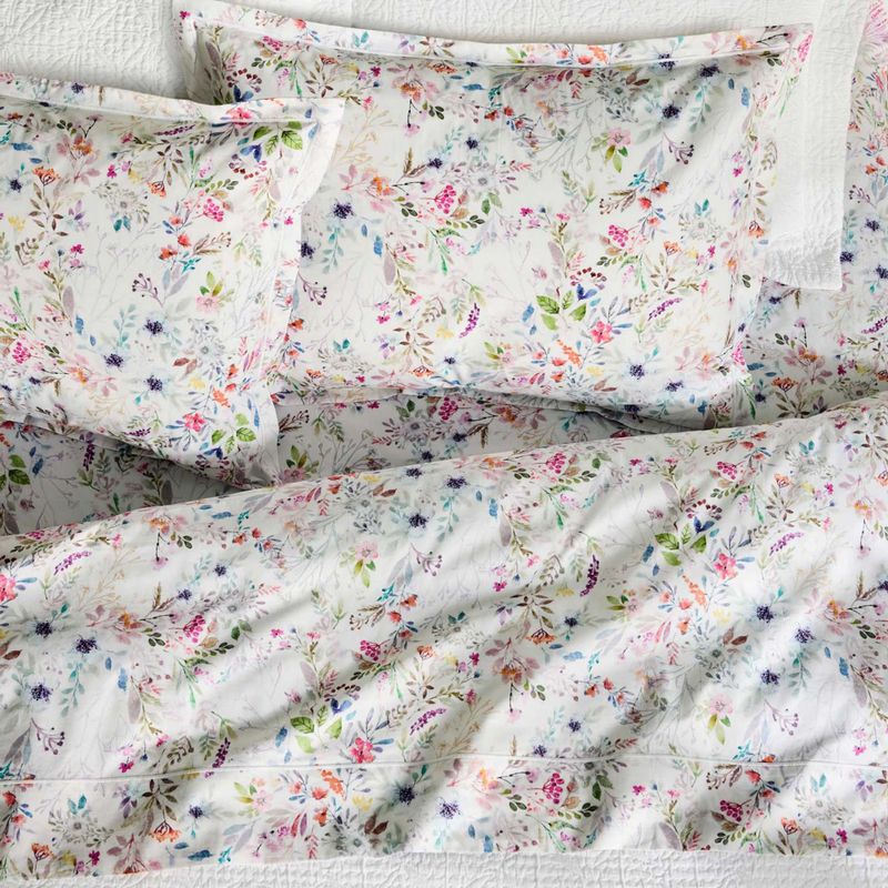 Peacock Alley Chloe Floral Bed Style
