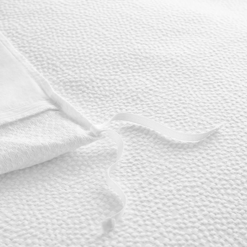 Peacock Alley Montauk Matelassé Bed Style